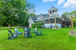 North Lakeshore Retreat - Image 2