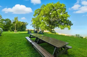 North Lakeshore Retreat - Image 3