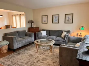 Spacious Battle Ground Home! - Image 2