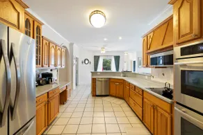Family Poolside Oasis & Guest Suite 5BR/4BA & YARD - Image 3