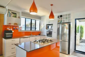 Pet-Friendly Absolute Beachfront Escape - Image 2