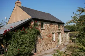 The Little Welsh Cottage - Image 2