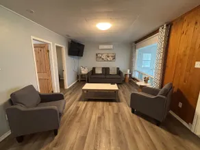 Chalet on the Bay - Image 4