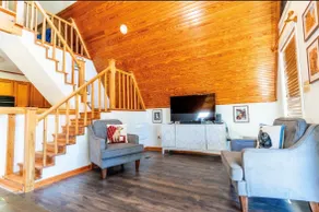 Chandler's Cabin - Image 5