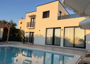 Poolside Bliss - Modern Villa - Image 3