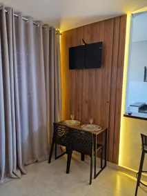 Flat near Downtown and Airport - Image 3
