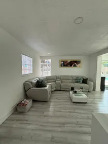 4/2 Hollywood Retreat | Minutes to Casino & Beach - Image 5