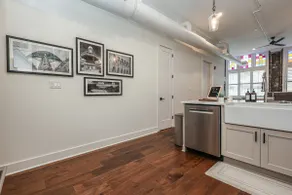 Elegant Century Residence ~ Downtown | 7 min to UT - Image 5