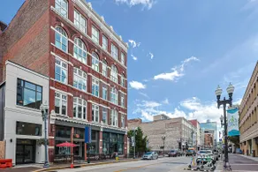 Elegant Century Residence ~ Downtown | 7 min to UT - Image 2