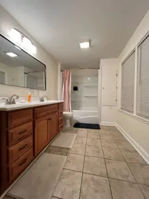 Relaxing King Suite - Central Shoals Location - Image 4