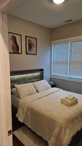 Entire condo in Chicago, Illinois - Image 2