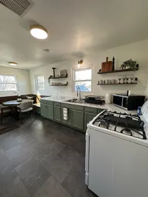 The Grandstaff - Image 4