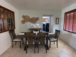 laylas lounge - Image 5