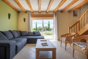 Air-conditioned house with pool in the heart of the vineyards - Image 4