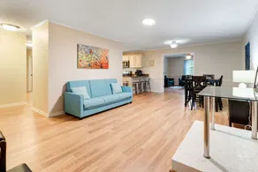 2 miles to Elon Campus - Pet Friendly-Fenced Yard - Image 3
