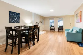 2 miles to Elon Campus - Pet Friendly-Fenced Yard - Image 4