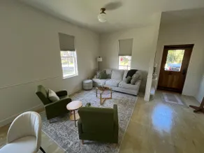 Townhall House - Image 3