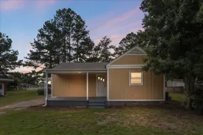 Home Away From Home: Hosts Up to 10 Guests - Image 4