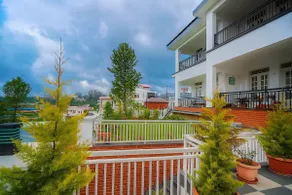 Luxury 6BHK Villa withTea Estate Views Near Ooty - Image 3