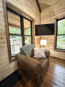 Walnut Cove Cabin Lakeside Recreation & Relaxation - Image 3