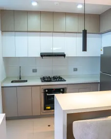 Luxury First Floor/Private Garden-VIP Condo - Image 4