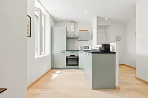Apartment-Ensuite-Apartment-City view - Image 5