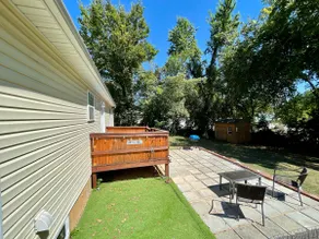 West Plains House with Patio - Image 3