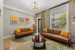 Manhattan Group Stay | 4BR Unique Era-Themed Home - Image 5