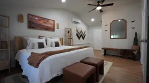 Modern Texan Retreat | Close to World Cup Venue - Image 3