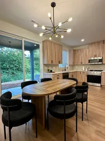 Modern Cottage - Image 3