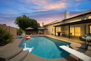 AZ Summer Escape|Huge Pool+HotTub+BBQ|Sleeps 11 - Image 2