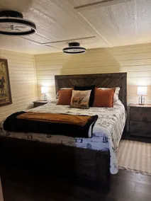 Riverside Rest-27 miles from Durant-King bed - Image 3