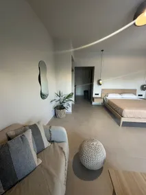 Ivy at marev suites with Private Jacuzzi - Image 2