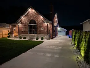 Beautiful home in Bridgeview! - Image 5