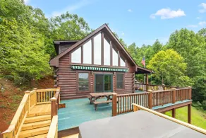Bear Necessities Lodge - Image 5