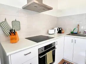 Private | Free Parking | AC | Near Airport | WIFI - Image 3