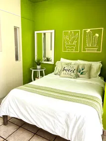 Green Downtown Apartment - Image 2