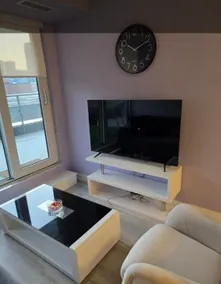 Downtown Luxury Condo Gym & Parking - Image 4