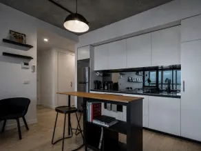 Skyline Suites - Cosy Retro Retreat, Walk to MCG - Image 3