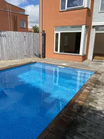 Large house with pool in Mariastaden - Image 3