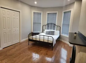 Modern Spacious | Sleeps15 | T Access+Free Parking - Image 4