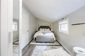 Cozy Lake Cottage • Pet Friendly - Image 2
