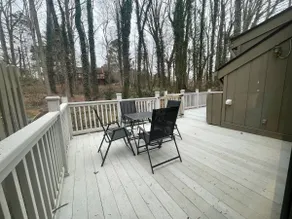 Terrific 2 Bedroom Townhome - Image 3