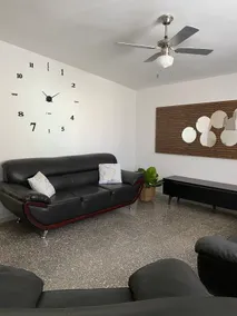 Entire house | Excellent location | 3 bedrooms - Image 2
