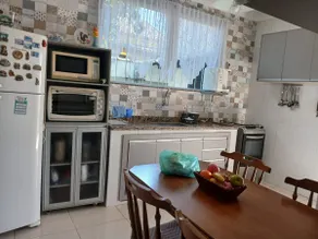 Great 3-bedroom house, pool, gourmet area. - Image 2