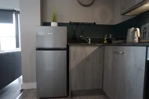 Quayside Stay | Walk to Liverpool ONE | Sleeps 8 - Image 5
