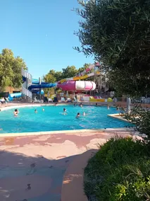 Family Mobile Home - Pool, Slides & Lake - Image 4