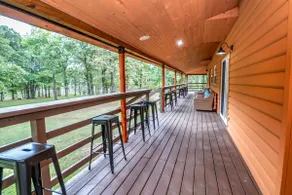 Family & Team Retreat | Sleeps 14 | Pond + Arcade - Image 3