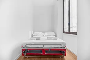 Modern Apt 2min from Station [Centro Monza] - Image 4