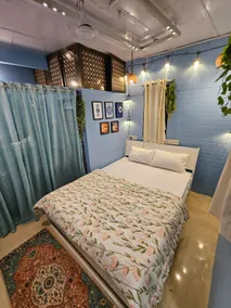 The Cozy Hideaway at Chapel –Bandra Near Lilawati - Image 2